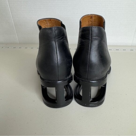 REVOLVE Jeffrey Campbell Black Duval Soft Smooth Leather Ankle Bootie Size 7 - Picture 2 of 11